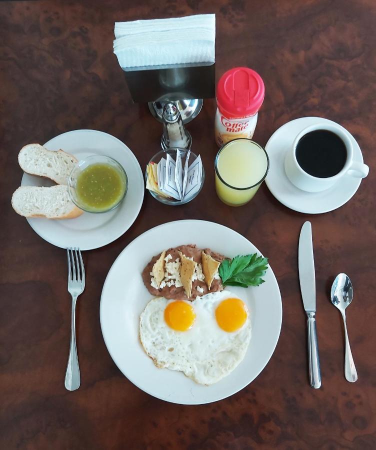 Hi Hotel Impala كويريتارو المظهر الخارجي الصورة